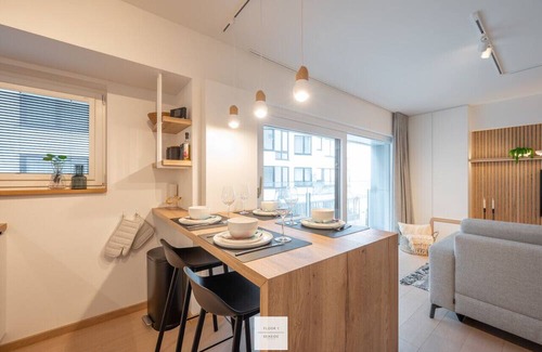 Heist Apartment | Discover Boutique Floor: A Mediterranean Hideaway