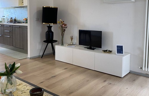 Chiusdino House | Holiday Home 'Casa Nonna Rina' with Mountain View and Wi-Fi