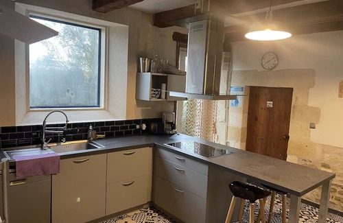 Yves House | Historic Post Office House with Family-Friendly Amenities