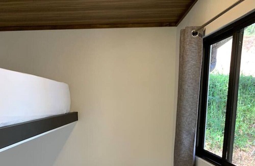 Uvita Cabin | Modern Jungle Cabana#9 - 4 Bedrooms with 2 King, 2 bunk beds and 2 bathrooms!