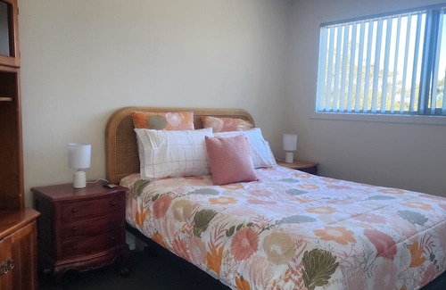 Southern Cottage | Beautiful modern, Two bedroom unit located on 63 acres in Mountain River.