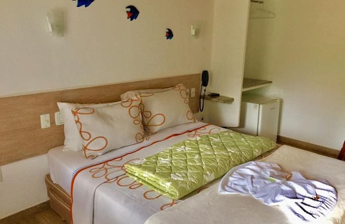 Santa Leopoldina Hotel | Discover Pousada Suiça: Family-Friendly with Pool & Dining