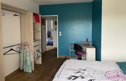 Montluel House | Maison Mitoyenne à la Campagne. 3 Chambres. Proche Sortie A46, A432 les Echets