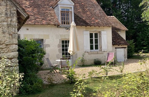 Cheverny Cottage | Idyllic Cottage Nestled Amid Vineyards and Fields