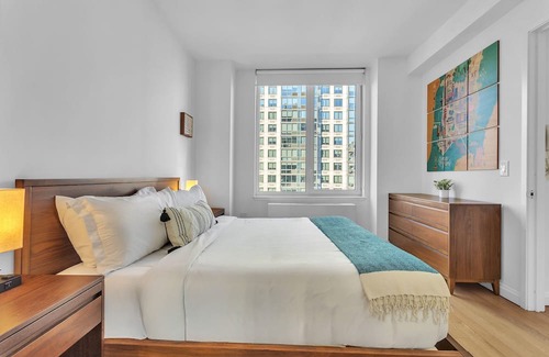 Manhattan Valley Apartment | Columbus Square 1 BR w/ Office by Anyplace - 11620