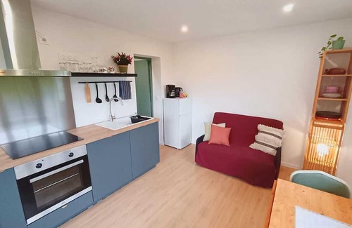Lodeve Apartment | Serene Apartment with Garden and Scenic Views Awaiting You