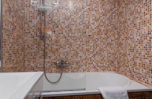 Jelenia Gora Apartment | Cozy Pod Trzynastką Apartment with Kitchen & Breakfast