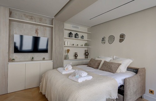 Grenelle Apartment | Family-Friendly 364 Suite Fondary: Cozy Apartment in Paris