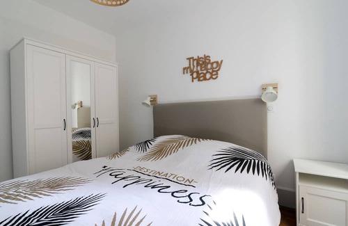 Haussonville-Blandan-Mon Desert-Saurupt Apartment | Discover Le Palais des Thermes: Family-Friendly Retreat