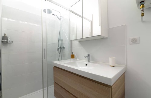 Haussonville-Blandan-Mon Desert-Saurupt Apartment | Discover Le Palais des Thermes: Family-Friendly Retreat