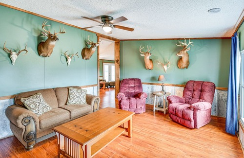 Union Springs House | Cozy Union Springs Retreat with Kitchen and Gas Grill