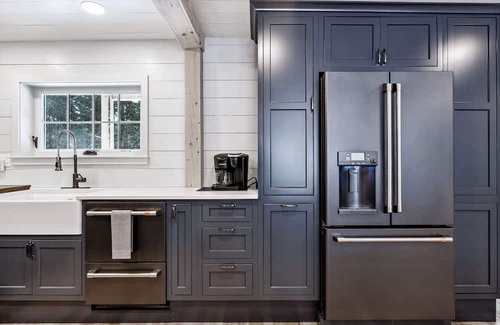 Brownsville Cottage | Pet-Friendly Vermont Retreat with Doggy Suite Amenities