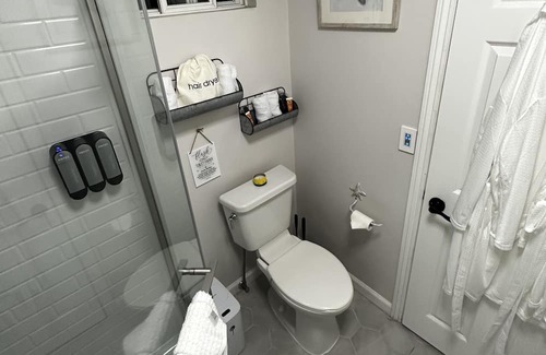 Nipomo House | Welcoming SCHOTTs BnB: Ideal for Families and Pets