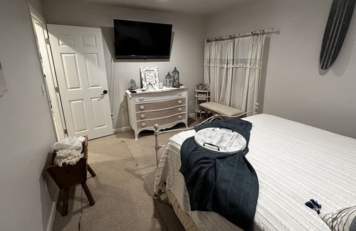 Nipomo House | Welcoming SCHOTTs BnB: Ideal for Families and Pets