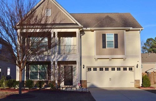 Northeast Raleigh House | Home 15 min from downtown Raleigh, NC. Pool table, 3 min from indoor pool & park