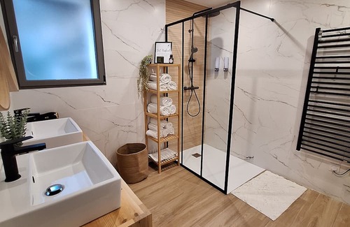 Saint-Jean-de-Maurienne Apartment | Boêmia: Cozy Mountain Apartment with Pet-Friendly Amenities