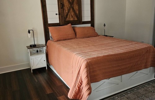 Rutledge Cottage | Inviting Rutledge Cottage: Your Ideal Getaway Awaits