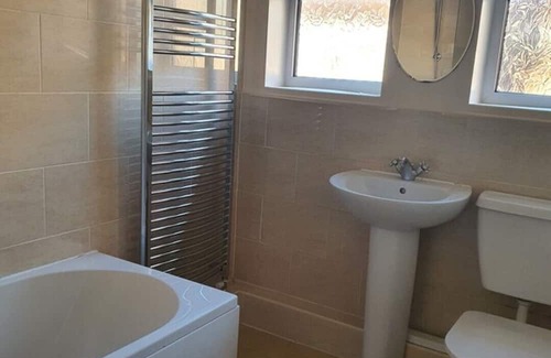 Shipton Cottage | Yorkshire Quirky Cottage with Child-Friendly Amenities