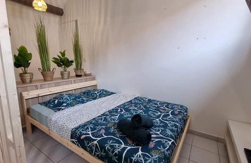 Quartier Centre Ville Apartment | Convenient Studio Équipé Near Massy TGV and Orly Airport
