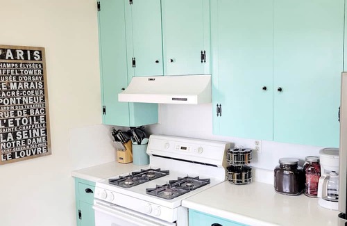Fallon Cottage | The Azure Cozy Cottage Retreat
