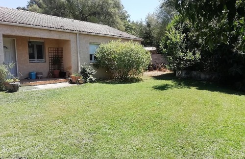 Abbazia House | Cozy Maison Near the Sea with Family and Pet-Friendly Perks