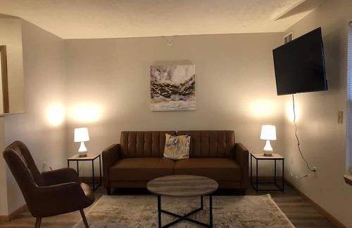 Bloomington Apartment | Spacious 2 Bedroom Apartment Next To Rivian