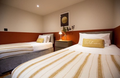 Llanrwst Cottage | Cozy Holiday Cottage for 6 with Child-Friendly Amenities