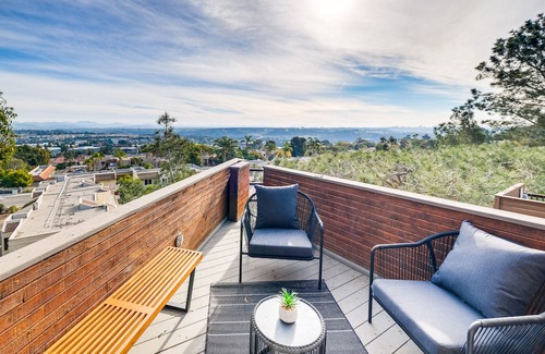 Del Mar Heights Cottage | Ocean View Del Mar Home with Deck, Steps from the Beach