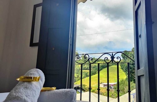 Salento House | Serene Rincón Magico: Mountain Views & Family-Friendly Amenities