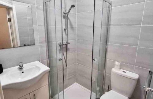 Edgware House | Perfect En-Suite in Edgware with Garden!