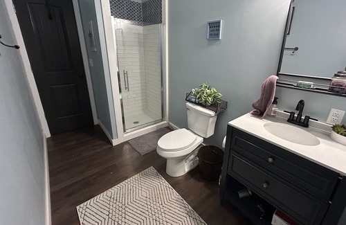 Oliver Apartment | Your Cozy Downtown Oasis Awaits!