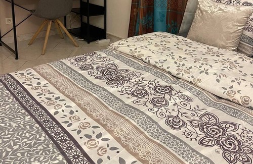 Mitry-Mory Bed & Breakfast | Room near Paris - CDG Airport - Disneyland - Astérix Park - Exhibition Centre