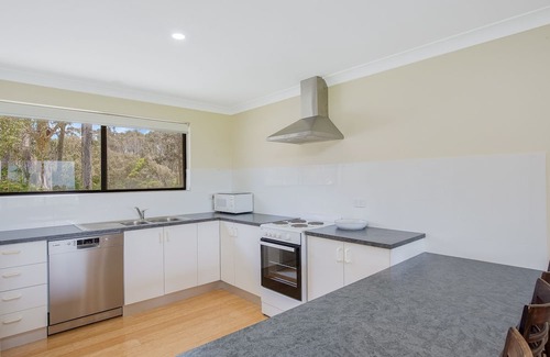 Barragga Bay Apartment | Oceanfront Cuttagee Beach Cottages for Memorable Getaways