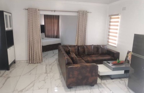 Bulawayo House | Napier Family-sized condo in Central Bulawayo