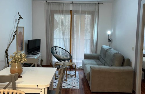 Canfranc-Estacion Apartment | Cozy Apartment Canfranc for 4 - Ideal Family Getaway