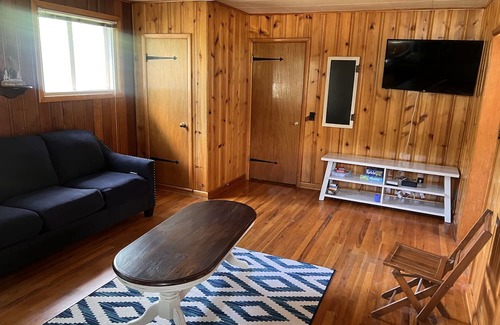 Beulah Cabin | Pet-Friendly Cabin in the Heart of Beulah - Guest Rated 10/10
