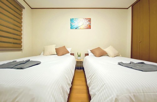 Yugawara House | Relax at Sakuraya with Hot Springs Near Yugawa
