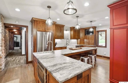 Howard House | Pet-Friendly Lakefront Home with Dock at Apple Valley Lake