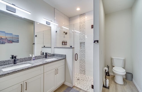 Okeechobee House | Modern Okeechobee Townhome with Pet-Friendly Amenities