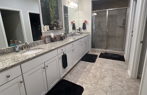Spring Hill House | Convenient Pet-Friendly Rental in Spring Hill - Close to All