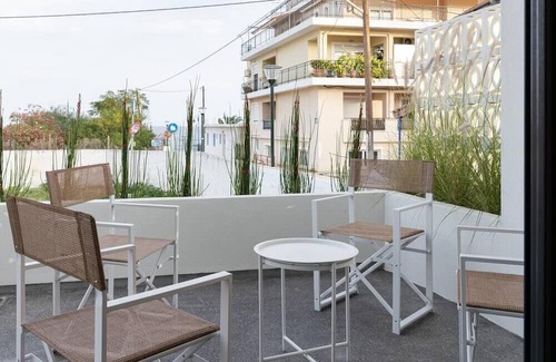 Agii Theodori House | Neptune's Nook Summa: Ocean View Retreat with Spa & Hot Tub