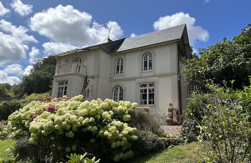 Cany-Barville Villa | Discover Bellevue: A Manor House Amidst Nature's Beauty