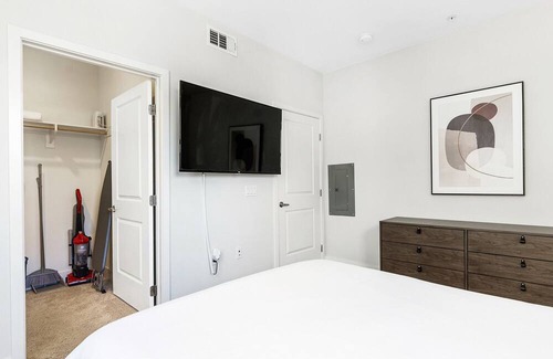 Moreno Valley Apartment | Modern Apartment in Prime Location with Family Amenities