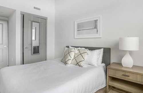 Kent Apartment | Modern Apartment with Kitchen in Prime Location