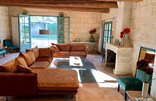 Redessan House | Exclusive Stay at Le Mas des Oliviers with Private Pool