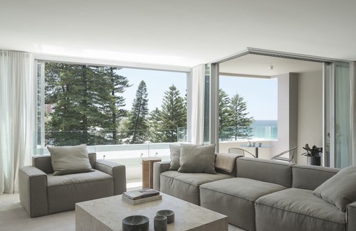 Bronte Apartment | Beachside Apartment with Scenic Bronte Views and Amenities