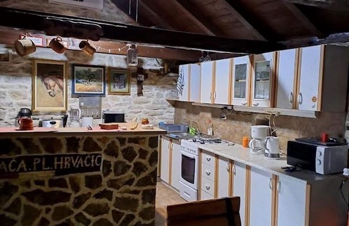 Benkovac House | Family-Friendly Retreat with Pool in Benkovac, Zagora