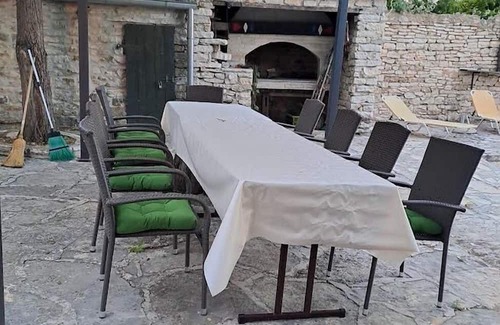 Benkovac House | Family-Friendly Retreat with Pool in Benkovac, Zagora
