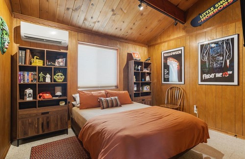 Meadowbrook Estates Cabin | Spooky Cabin Escape with Pool and Breakfast Awaits You!
