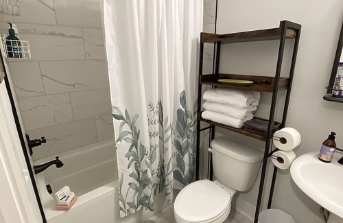 Southern Pines House | Relax at The Birdie Bungalow: Pool and Family-Friendly Fun